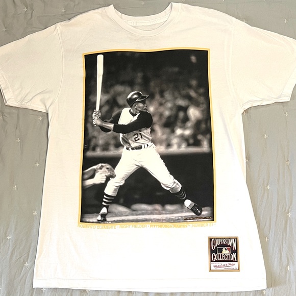Mitchell & Ness Cooperstown Collection Clemente T-Shirt - Picture 1 of 4